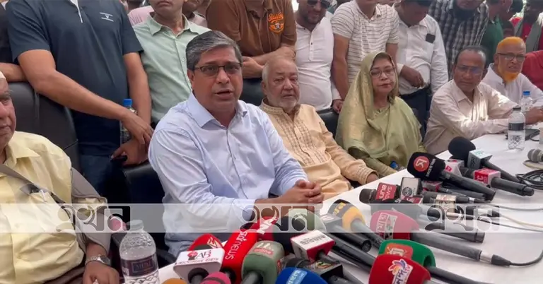 স্থানীয় সরকার ও পল্লী উন্নয়ন প্রতিমন্ত্রী মীর শাহে আলম